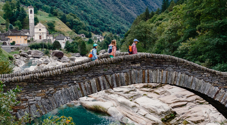 10 unvergessliche Familienaktivitäten und Abenteuer im Tessin