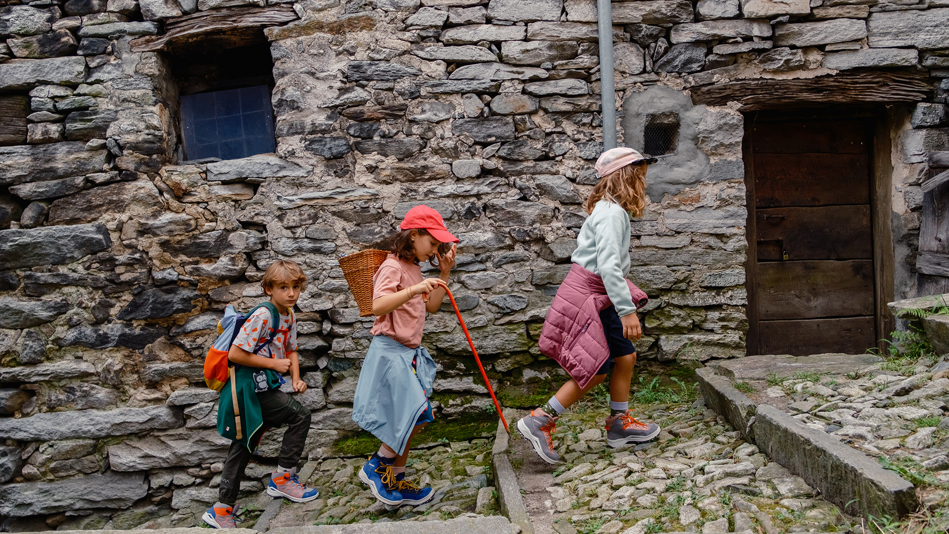 Hiking with kids: The right gear for little adventurers